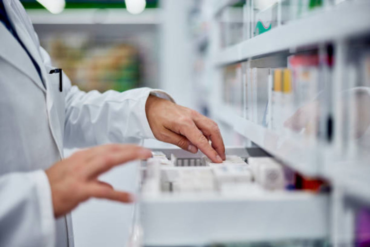 HiDubai-business-life-pharmacy-beauty-wellness-health-pharmacy-dubai-motor-city-al-hebiah-1-dubai-3