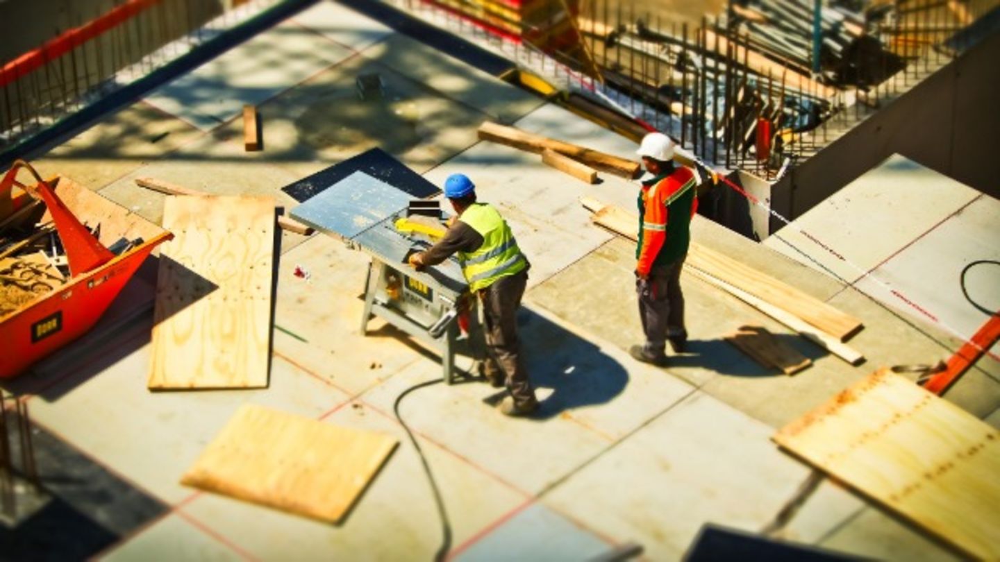 HiDubai-business-ashbilia-contracting-construction-heavy-industries-construction-riggat-al-buteen-dubai