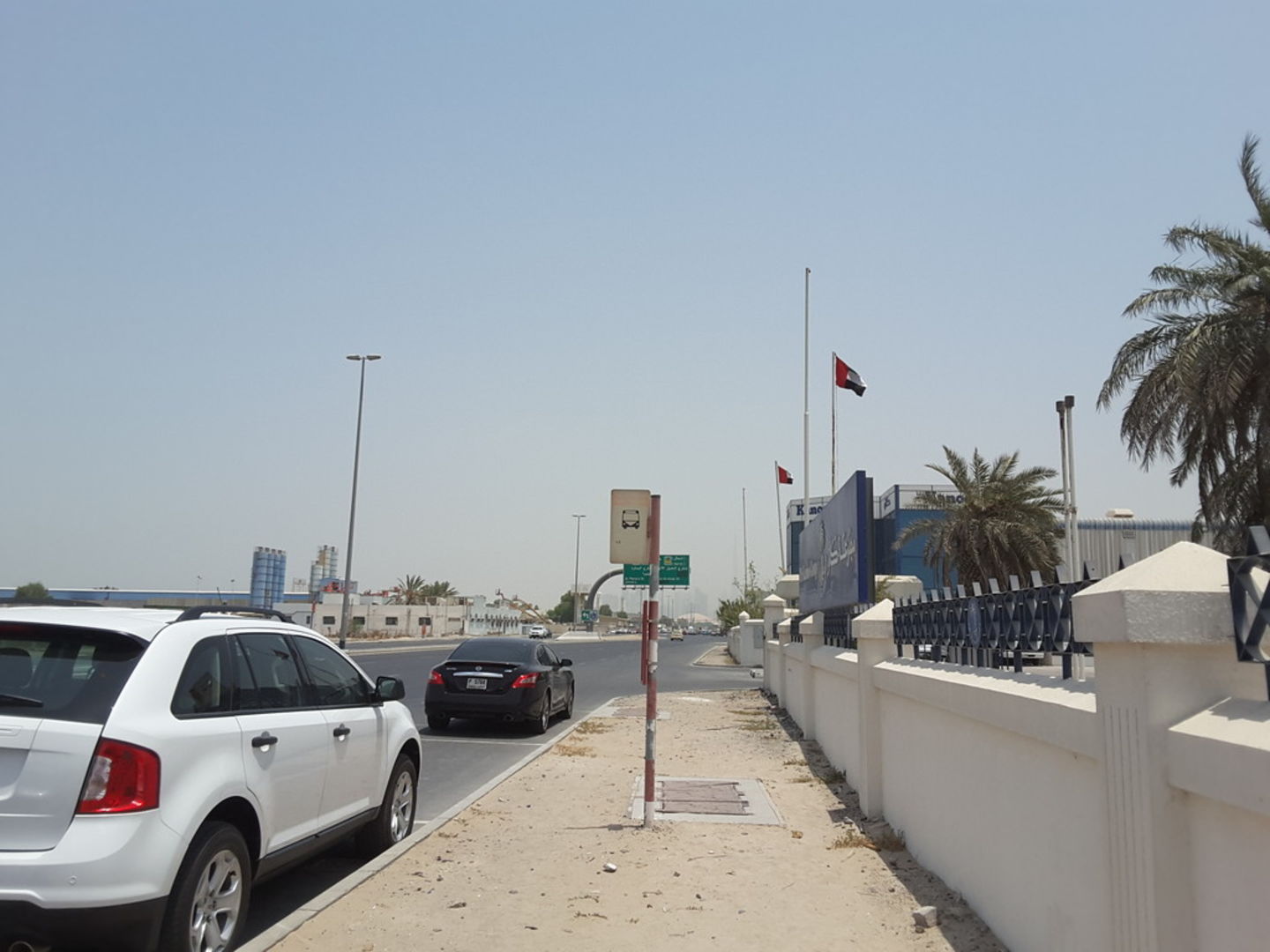 HiDubai-business-quoz-kanoo-machinery-company-2-bus-stop-transport-vehicle-services-public-transport-al-quoz-industrial-2-dubai-2