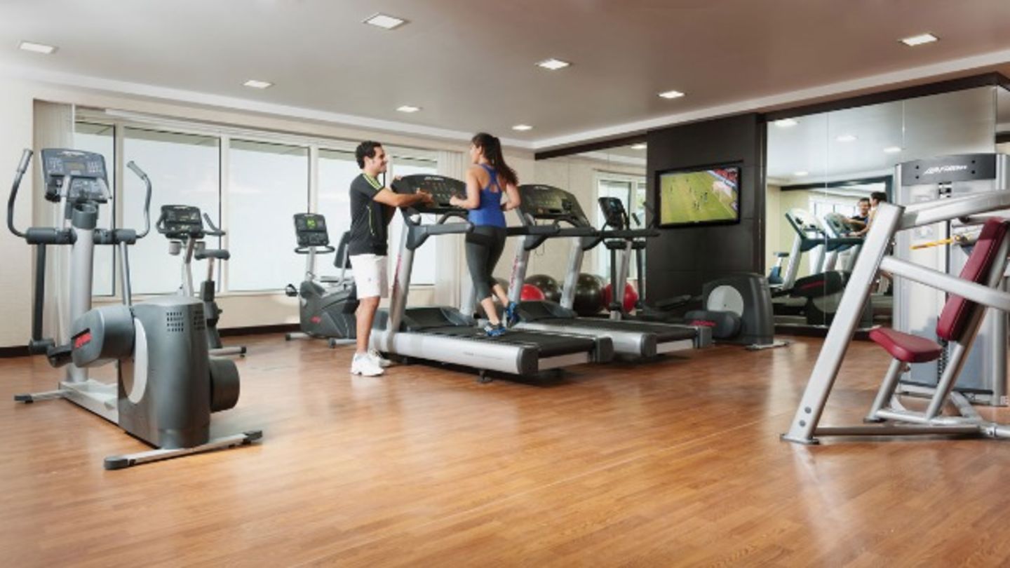 HiDubai-business-carlton-downtown-fitness-centre-sports-fitness-gyms-fitness-centres-pools-trade-centre-2-dubai
