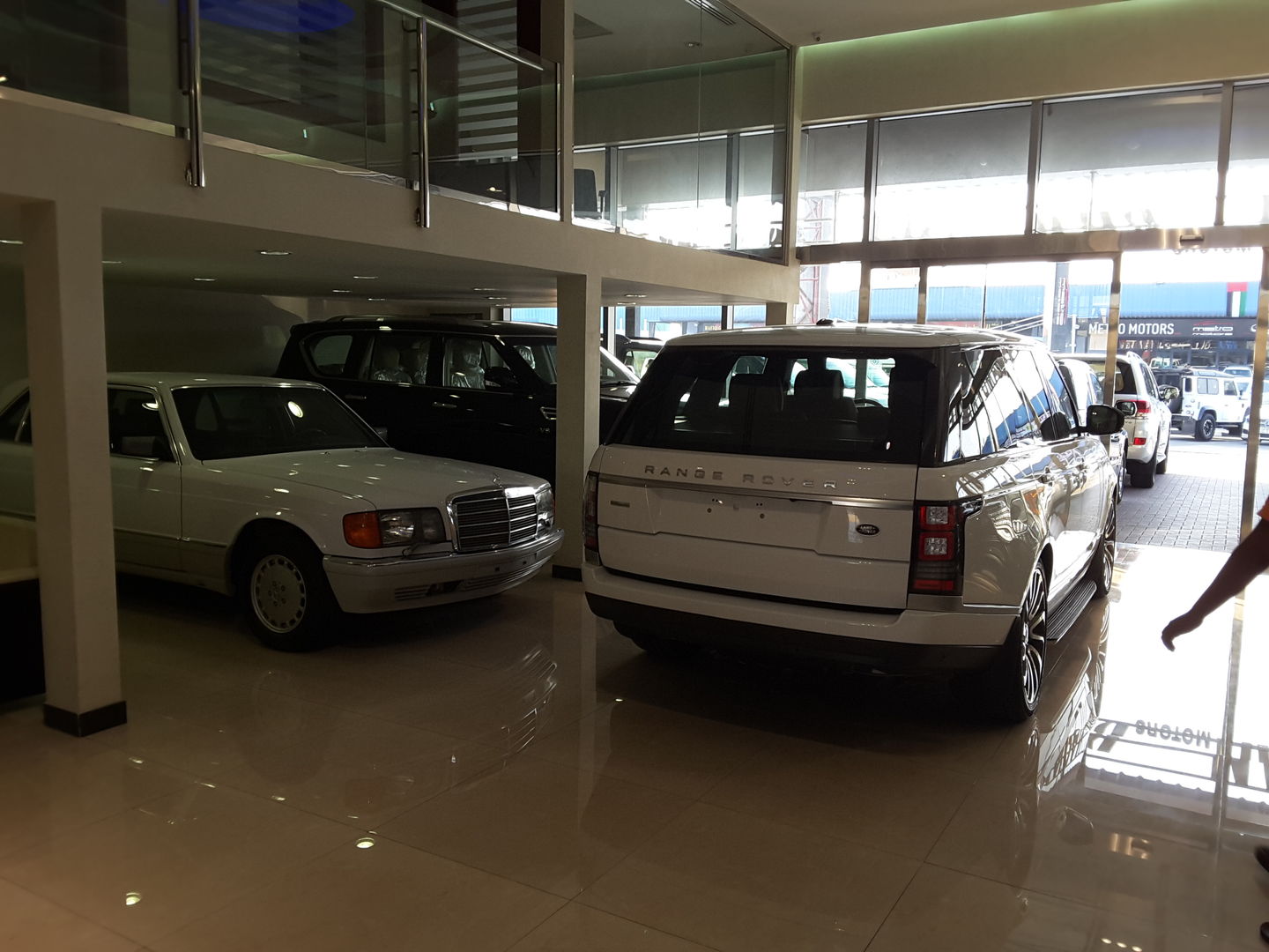 HiDubai-business-bin-humaidan-motors-transport-vehicle-services-car-showrooms-service-centres-ras-al-khor-industrial-3-dubai-2