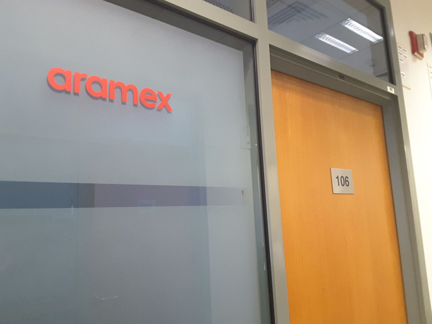 HiDubai-business-aramex-shipping-services-shipping-logistics-courier-delivery-services-dubai-cargo-village-dubai-international-airport-dubai-2