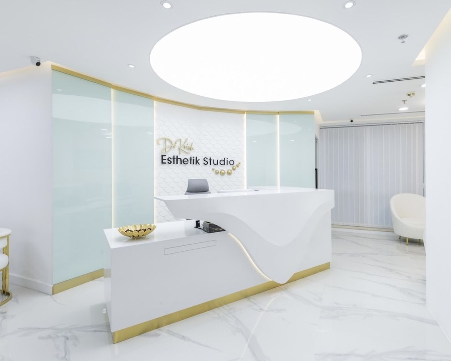HiDubai-business-dr-krish-esthetik-studio-for-dental-surgery-clinic-beauty-wellness-health-specialty-clinics-trade-centre-1-dubai