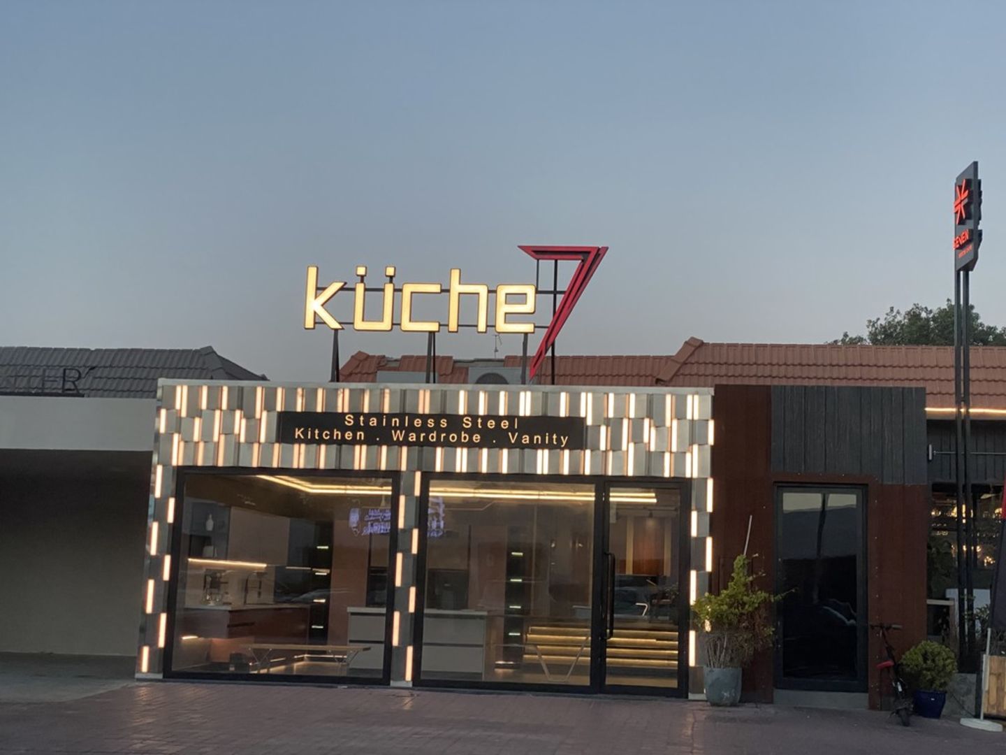 HiDubai-business-kuche-7-shopping-kitchen-dining-jumeirah-1-dubai