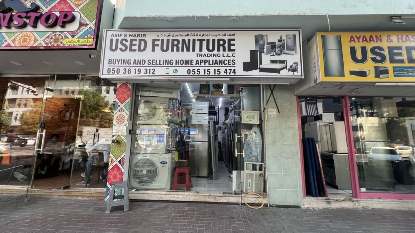 HiDubai-business-asif-and-habib-used-furniture-trading-shopping-furniture-decor-al-karama-dubai