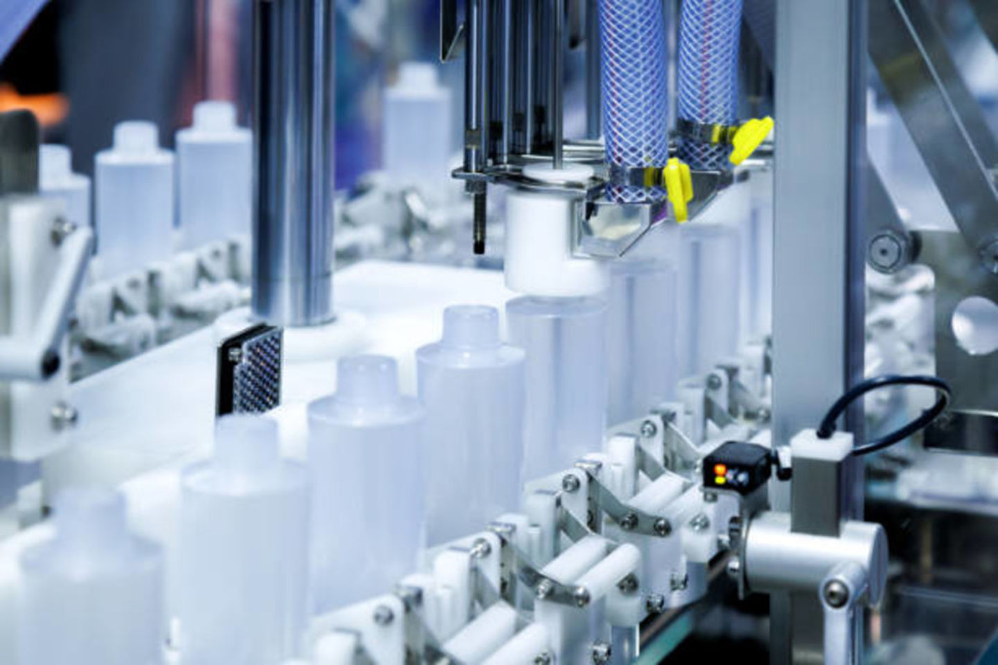 HiDubai-business-wellington-go-general-trading-b2b-services-manufacturing-ras-al-khor-industrial-2-dubai