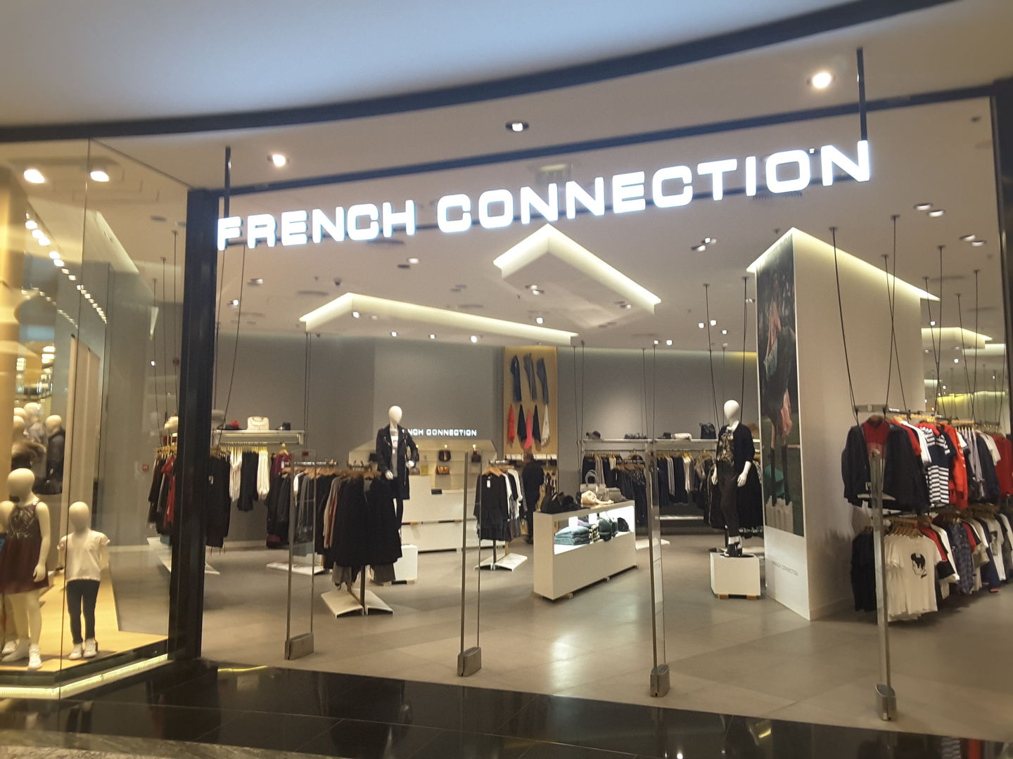 HiDubai-business-french-connection-shopping-apparel-al-barsha-1-dubai-2