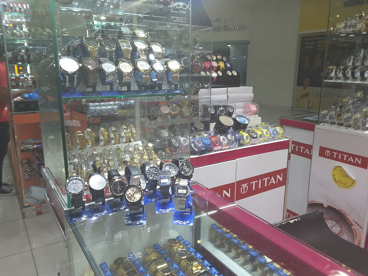 HiDubai-business-al-jenabi-watches-shopping-watches-eyewear-al-quoz-industrial-4-dubai-4