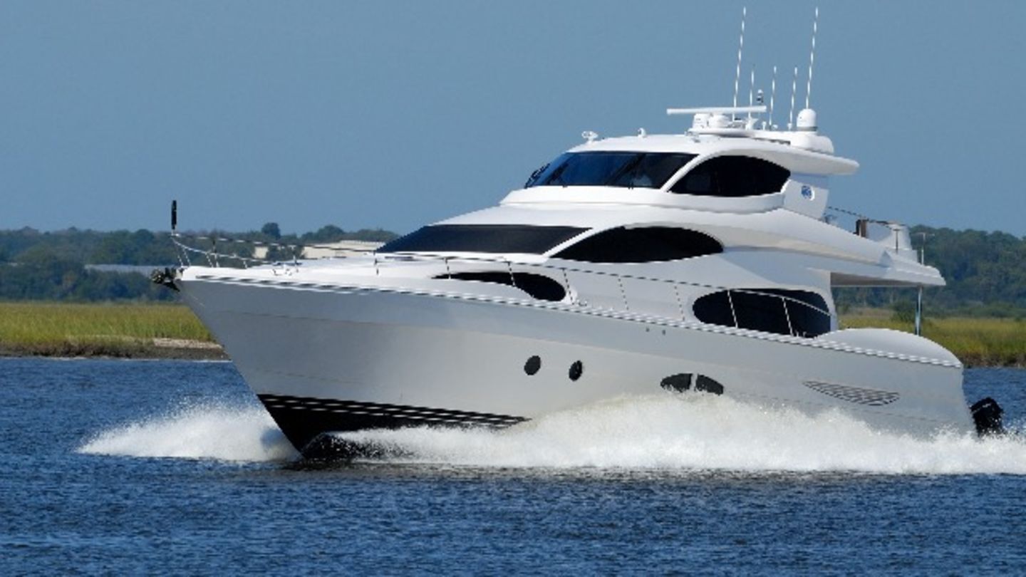 HiDubai-business-jalboot-marine-services-transport-vehicle-services-boat-yacht-repair-maintenance-services-dubai-maritime-city-dubai