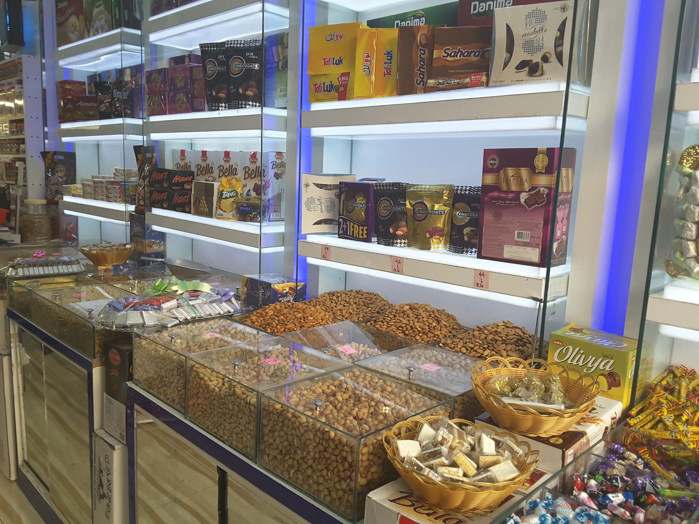 HiDubai-business-zollo-general-trading-food-beverage-bakeries-desserts-sweets-naif-dubai