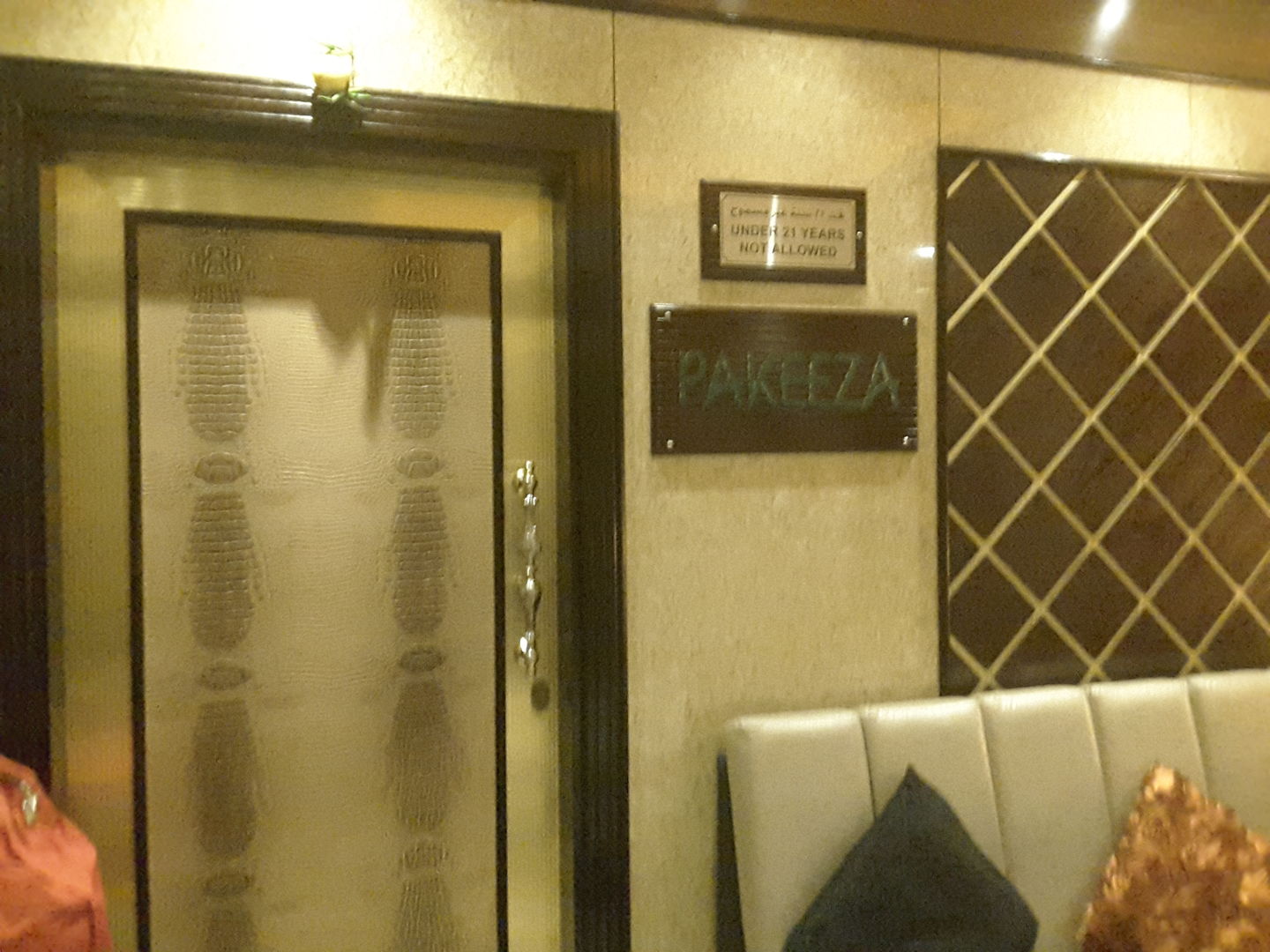 HiDubai-business-pakeeza-leisure-culture-nightclubs-al-murar-dubai-2