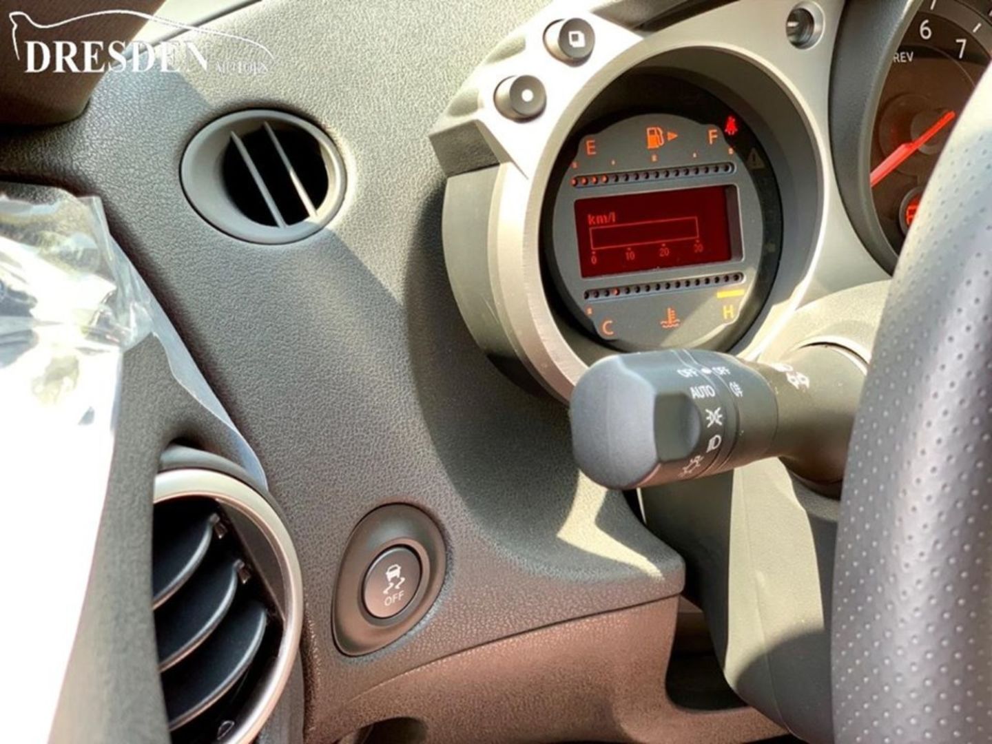 HiDubai-business-dresden-used-cars-transport-vehicle-services-car-showrooms-service-centres-ras-al-khor-industrial-3-dubai