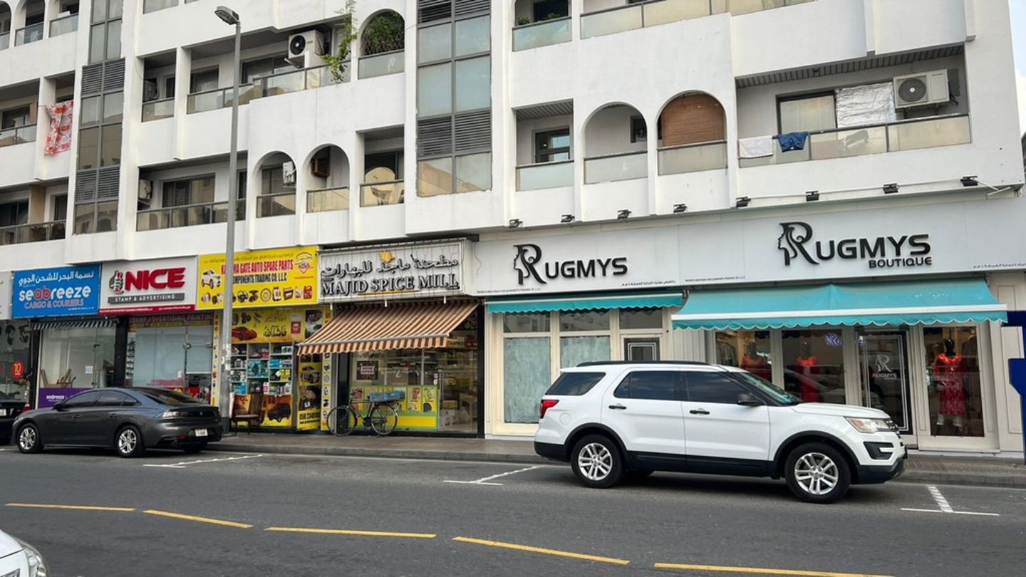 HiDubai-business-rugmys-boutique-for-garments-trading-co-shopping-apparel-al-karama-dubai