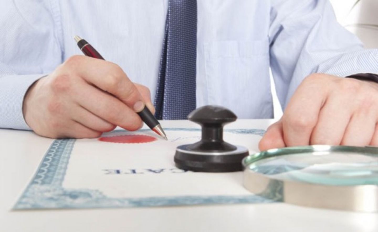 HiDubai-business-la-entrada-documents-clearing-services-b2b-services-business-setup-and-pros-port-saeed-dubai