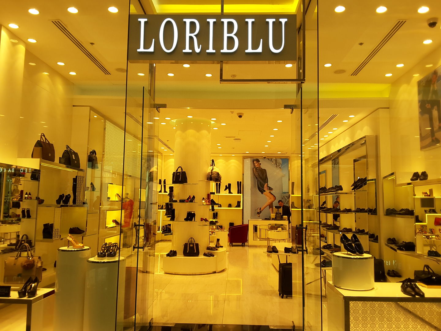 HiDubai-business-loriblu-shopping-footwear-al-barsha-1-dubai-2