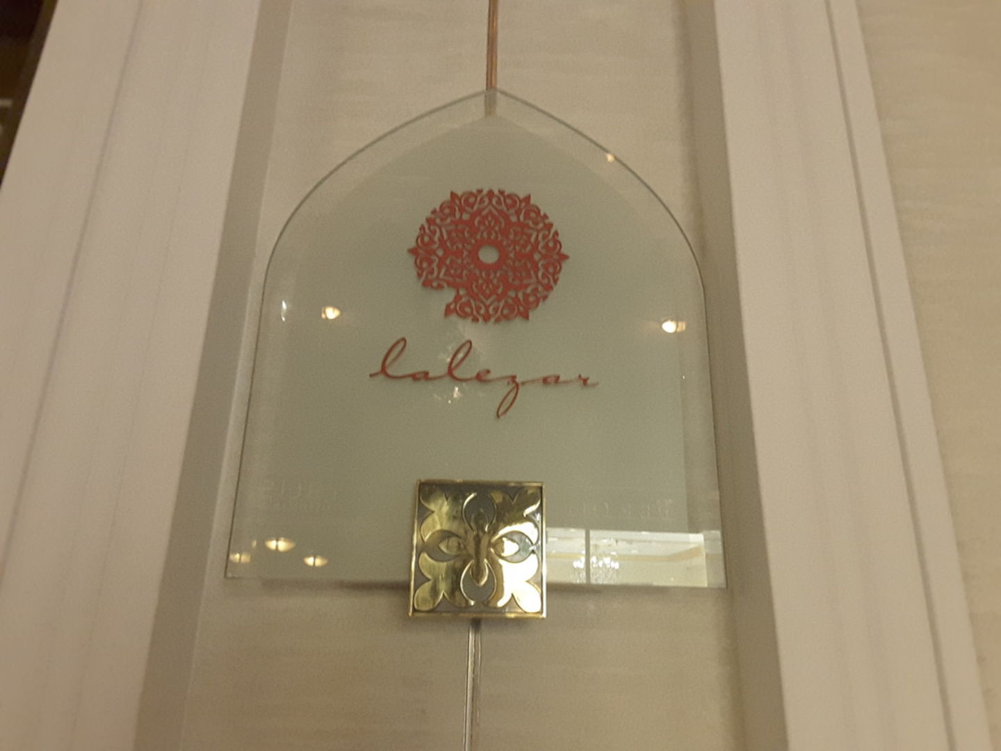 HiDubai-business-lalezar-restaurant-food-beverage-restaurants-bars-the-palm-jumeirah-nakhlat-jumeirah-dubai-2