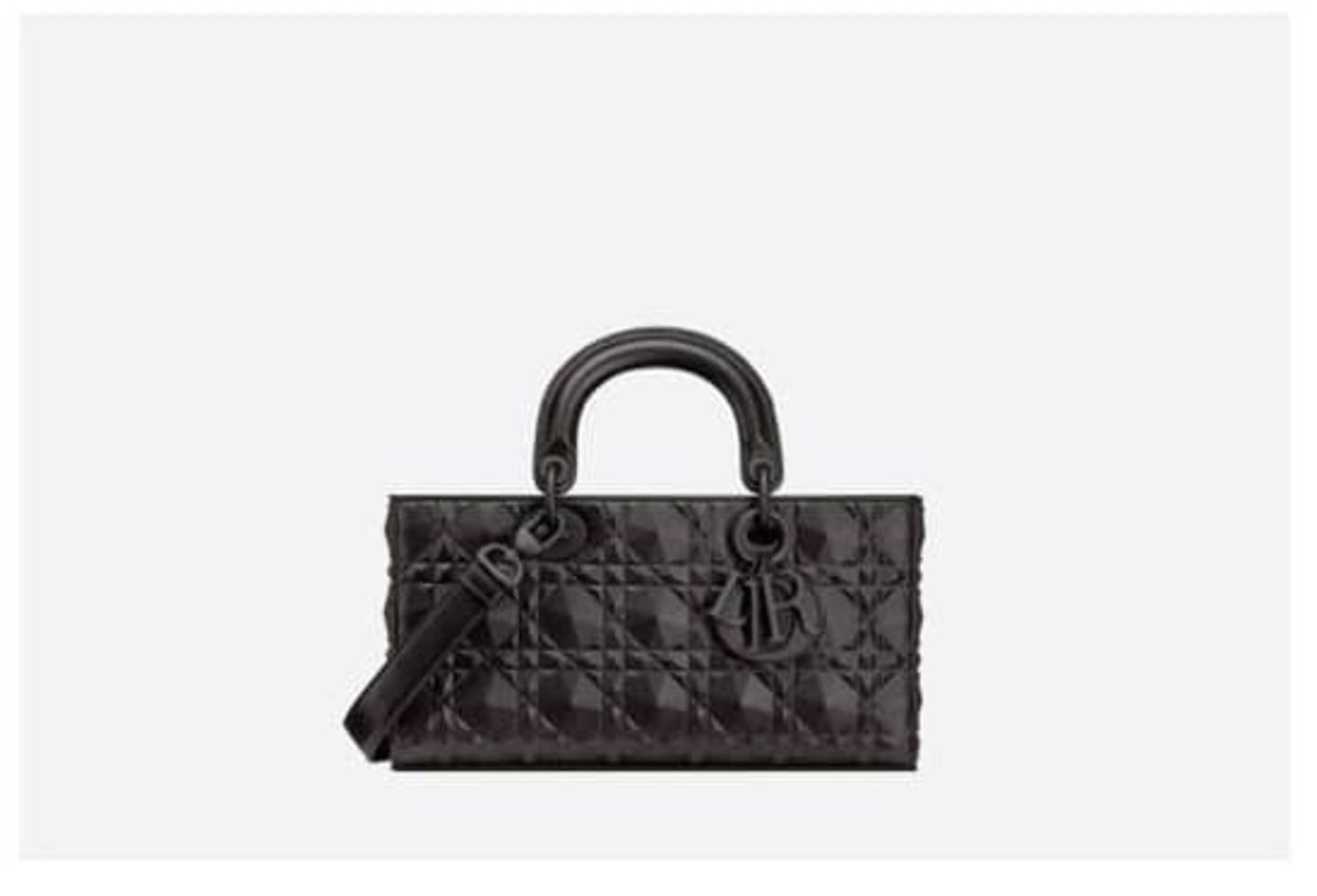 HiDubai-business-saturn-night-general-trading-shopping-apparel-al-karama-dubai