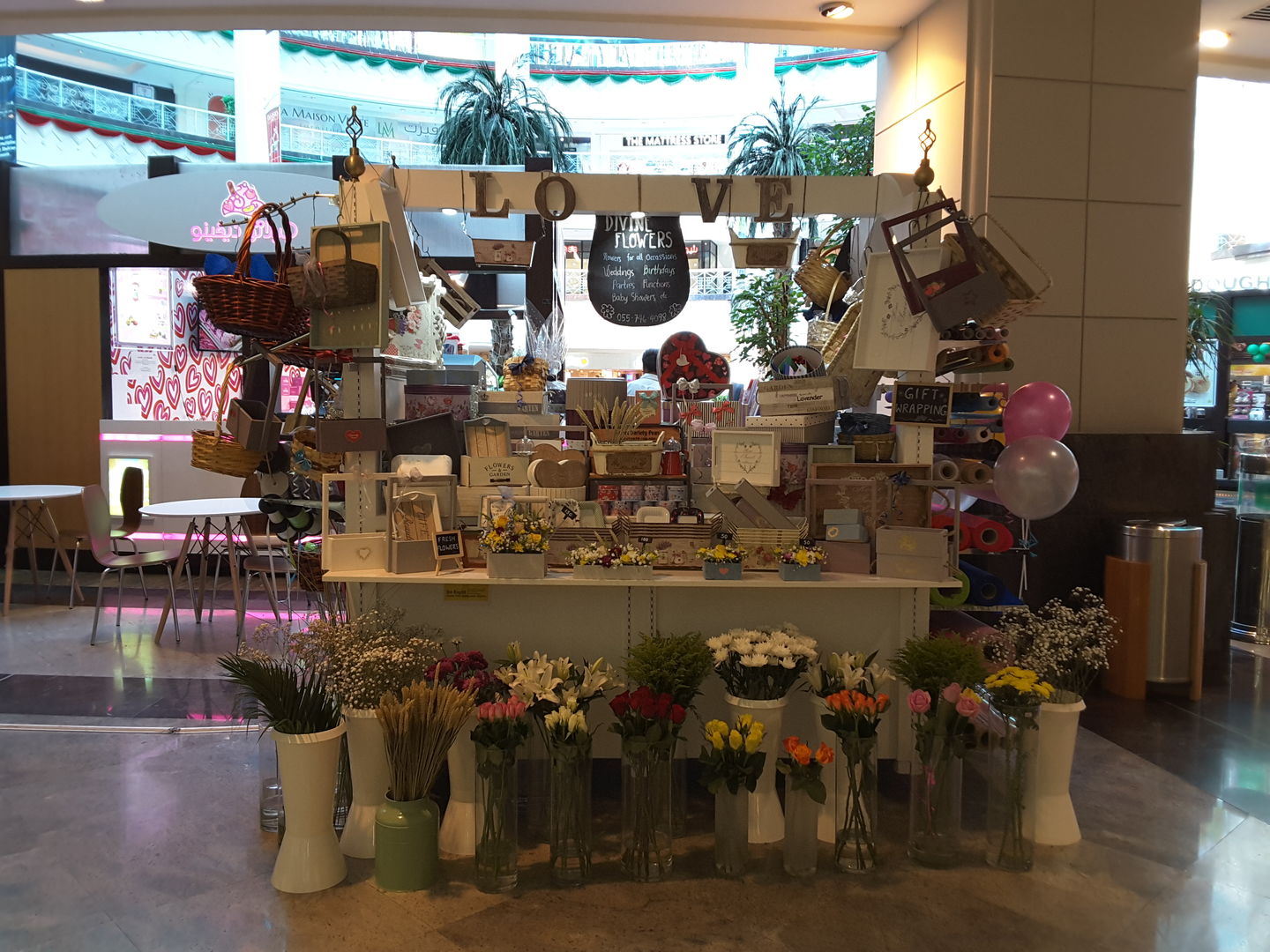 Divine Flowers Co.(Souvenirs & Gifts) in Al Quoz 1, Dubai HiDubai