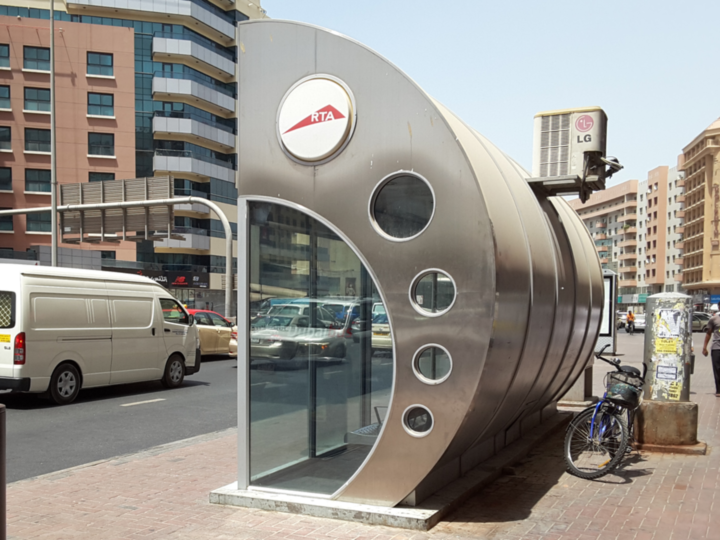 HiDubai-business-al-fahidi-bus-station-transport-vehicle-services-public-transport-al-fahidi-al-souq-al-kabeer-dubai-2