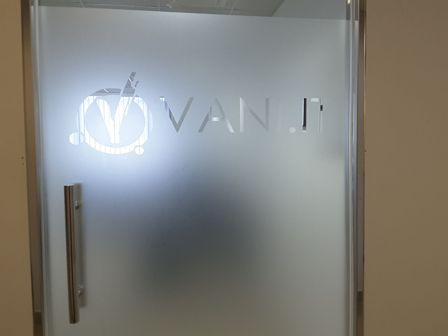 HiDubai-business-vani-computer-equipment-and-requisite-trading-b2b-services-distributors-wholesalers-al-hamriya-dubai-2