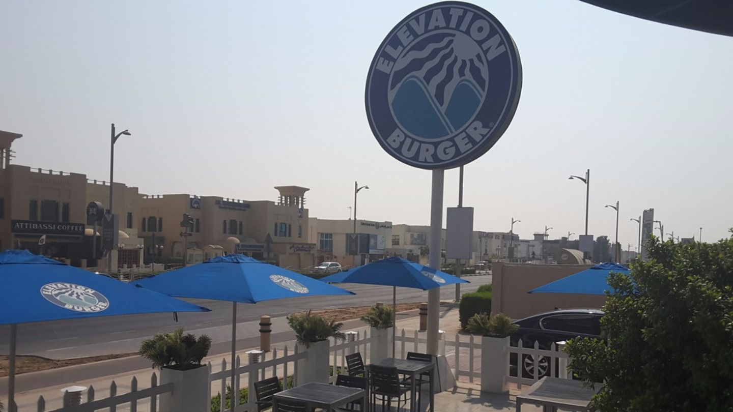 HiDubai-business-elevation-burger-food-beverage-restaurants-bars-umm-suqeim-1-dubai-2
