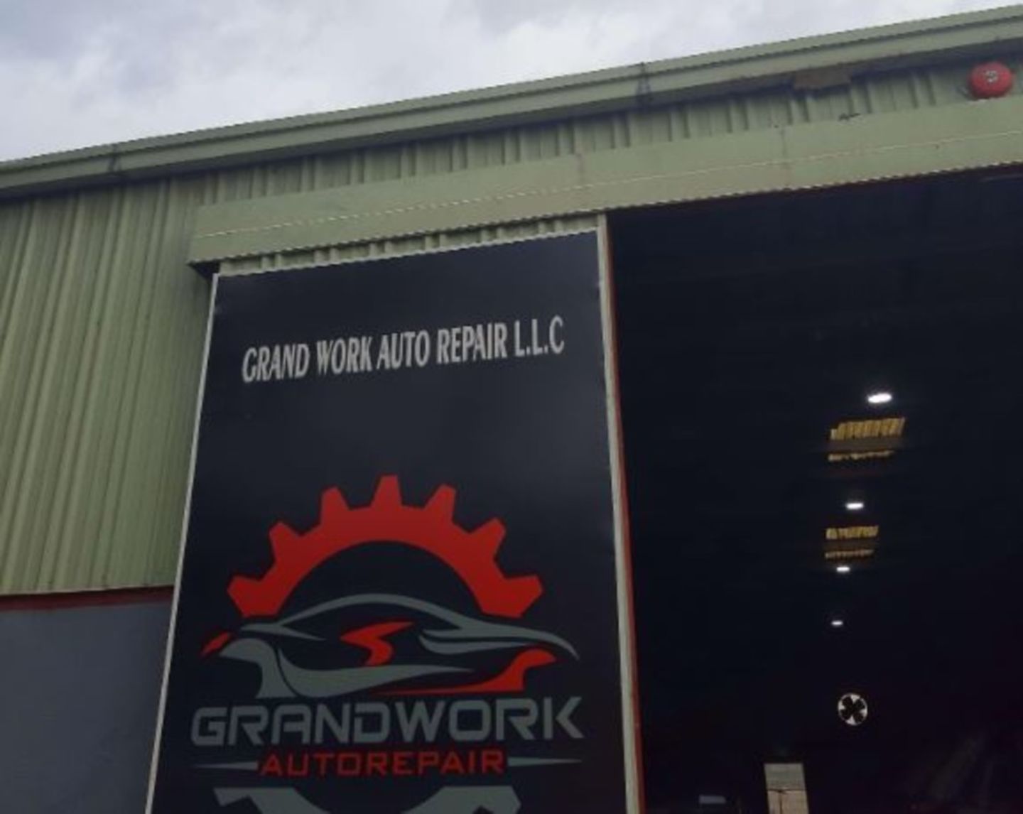 HiDubai-business-grand-work-auto-repair-transport-vehicle-services-car-assistance-repair-al-quoz-industrial-3-dubai