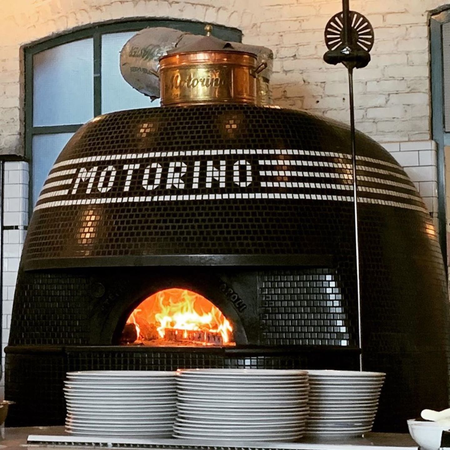 HiDubai-business-motorino-pizzaria-food-beverage-restaurants-bars-dubai-marina-marsa-dubai-dubai