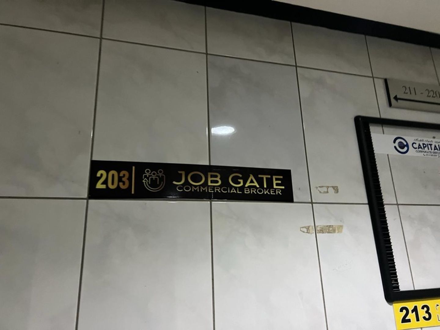 HiDubai-business-job-gate-commercial-brokers-housing-real-estate-real-estate-agencies-hor-al-anz-east-dubai