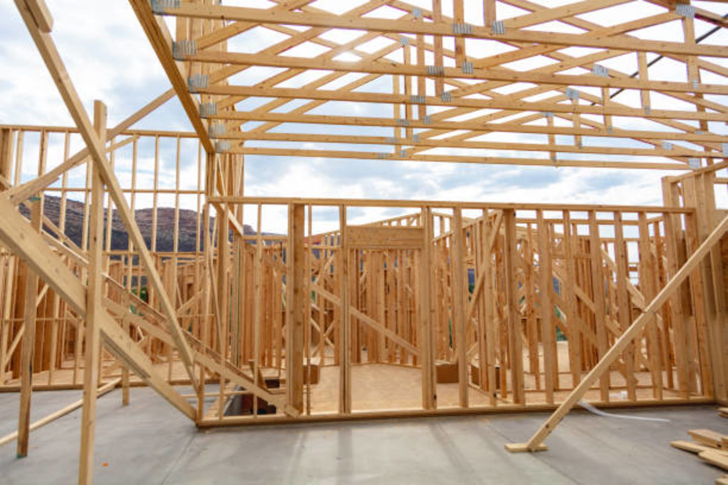 HiDubai-business-madurai-carpentry-flooring-contracting-home-handyman-maintenance-services-al-quoz-3-dubai