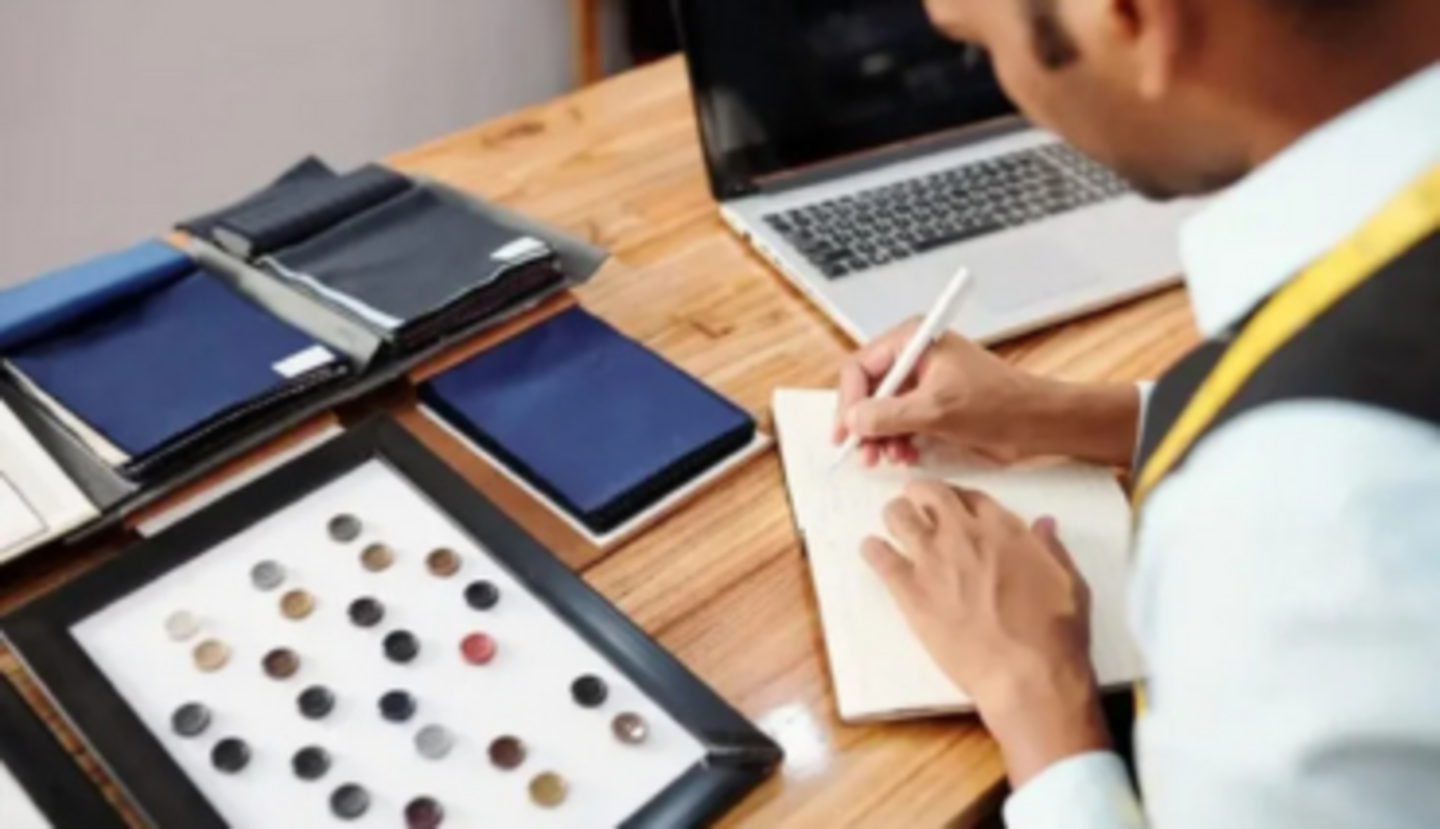 HiDubai-business-stallion-bespoke-home-tailoring-al-fahidi-al-souq-al-kabeer-dubai