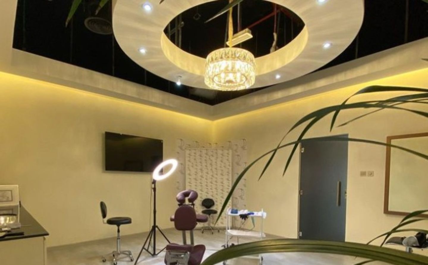 HiDubai-business-albina-scalp-micro-pigmentation-beauty-wellness-health-beauty-salons-al-quoz-3-dubai