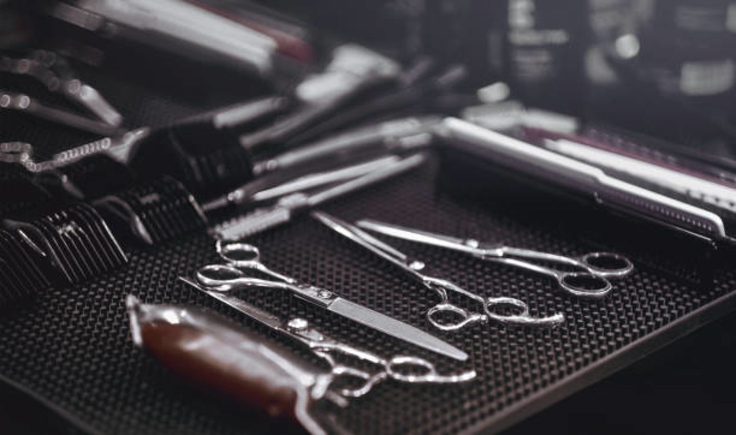 HiDubai-business-al-shabab-gents-saloon-beauty-wellness-health-beauty-salons-al-twar-4-dubai