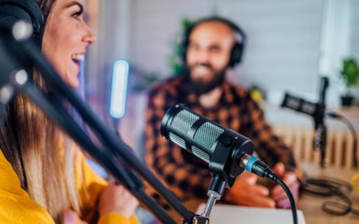 HiDubai-business-panorama-podcast-studio-vocational-services-audio-video-production-jumeirah-lake-towers-al-thanyah-5-dubai