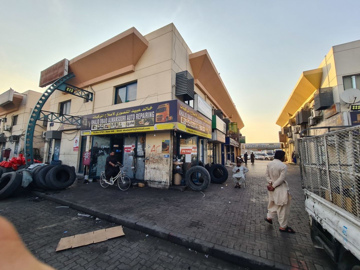 HiDubai-business-raazia-foodstuff-trading-b2b-services-food-stuff-trading-ras-al-khor-industrial-3-dubai