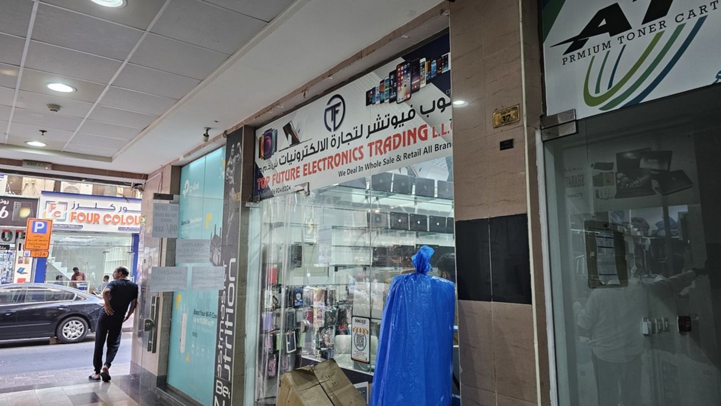 HiDubai-business-top-future-electronics-trading-shopping-consumer-electronics-meena-bazar-al-souq-al-kabeer-dubai