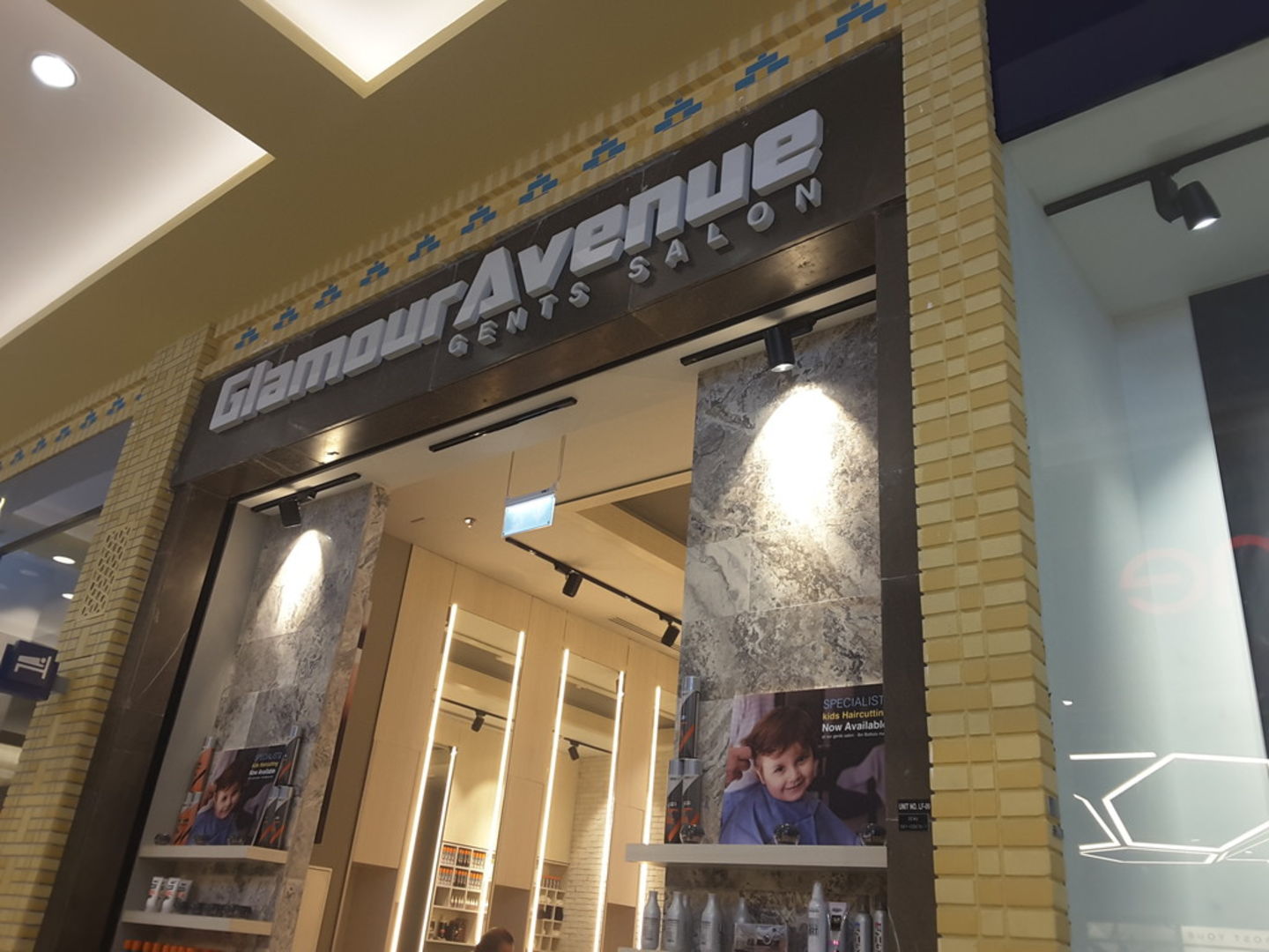 HiDubai-business-glamour-avenue-gents-salon-beauty-wellness-health-beauty-salons-ibn-batuta-jebel-ali-1-dubai-2