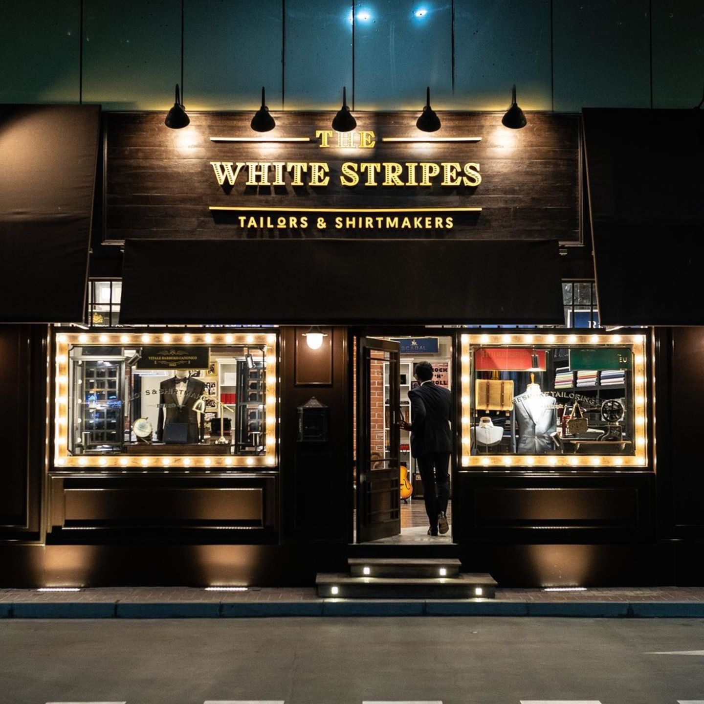HiDubai-business-the-white-stripes-tailors-shirtmakers-home-tailoring-jumeirah-lake-towers-al-thanyah-5-dubai