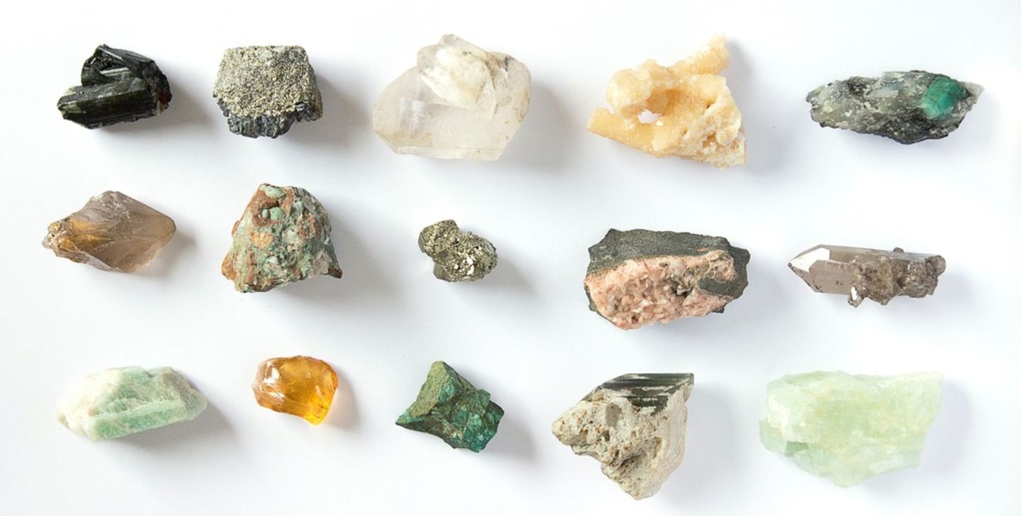 HiDubai-business-praetorian-general-trading-shopping-jewellery-precious-stones-oud-metha-dubai