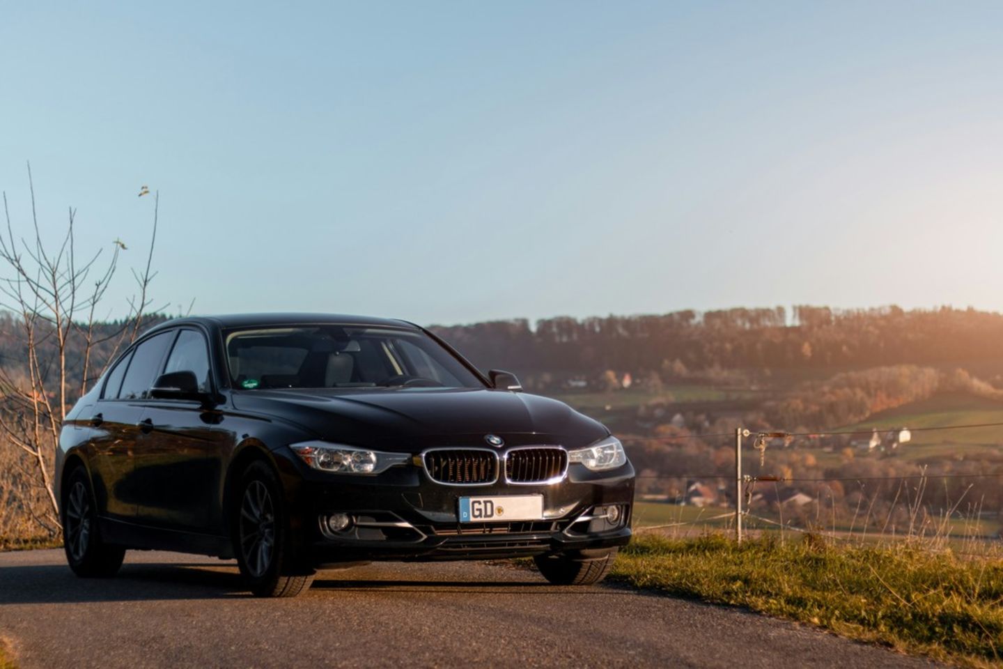 HiDubai-business-royal-smart-limousine-transport-vehicle-services-car-rental-services-the-palm-jumeirah-nakhlat-jumeirah-dubai