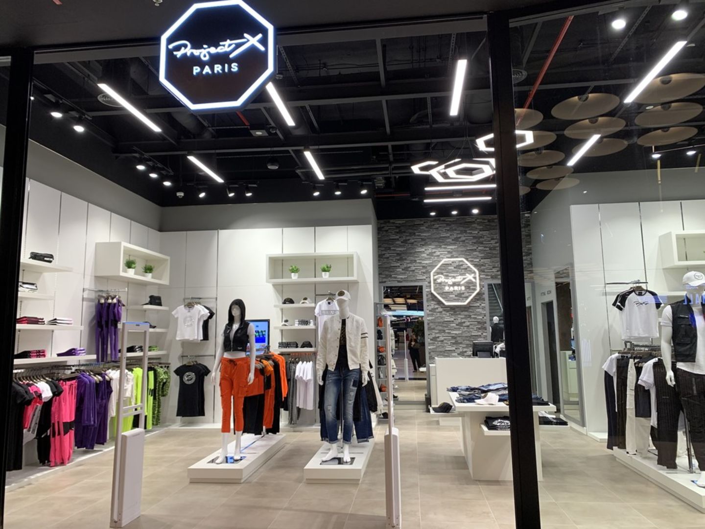 HiDubai-business-project-x-shopping-apparel-dubai-international-financial-centre-zaabeel-2-dubai