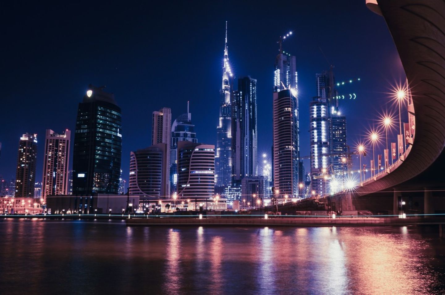 HiDubai-business-home-bridge-financing-broker-finance-legal-financial-services-business-bay-dubai