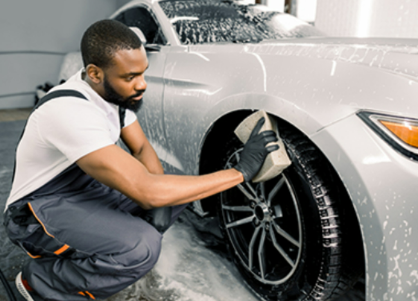 HiDubai-business-fresh-up-car-wash-transport-vehicle-services-fuel-stations-car-wash-dubailand-residences-skycourts-wadi-al-safa-5-dubai