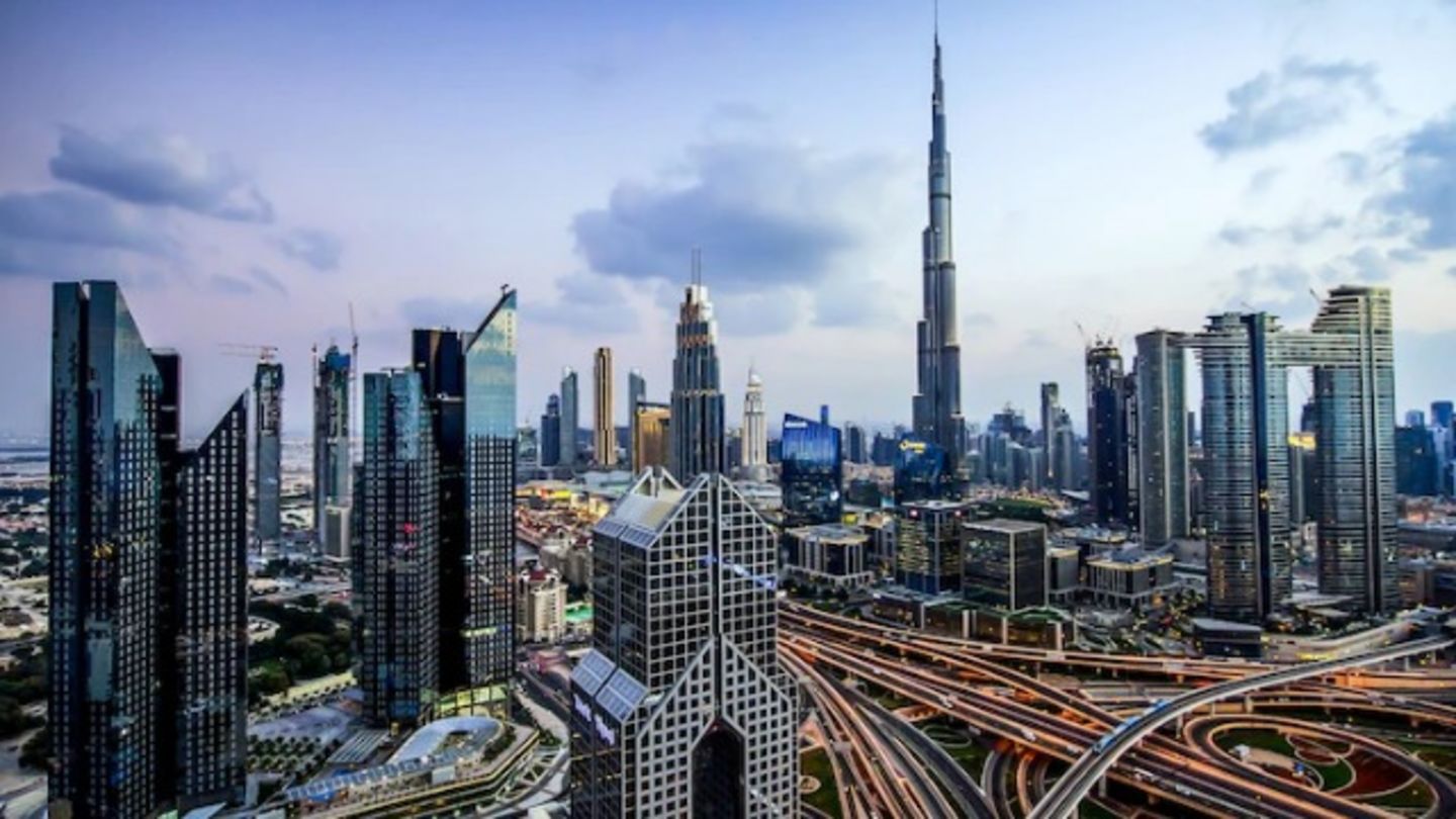 HiDubai-business-air-king-travel-and-tours-hotels-tourism-travel-ticketing-agencies-al-qusais-industrial-1-dubai