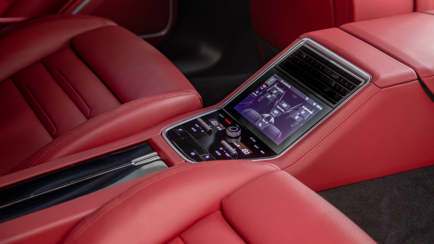 HiDubai-business-adel-mohammad-sadek-vehicles-upholstery-services-transport-vehicle-services-auto-spare-parts-accessories-ayal-nasir-dubai