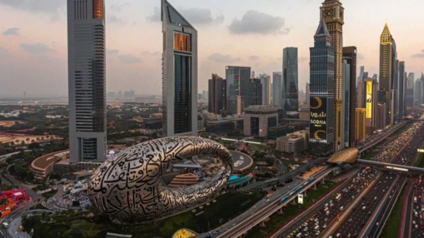 HiDubai-business-hb-space-business-center-b2b-services-business-setup-and-pros-business-bay-dubai