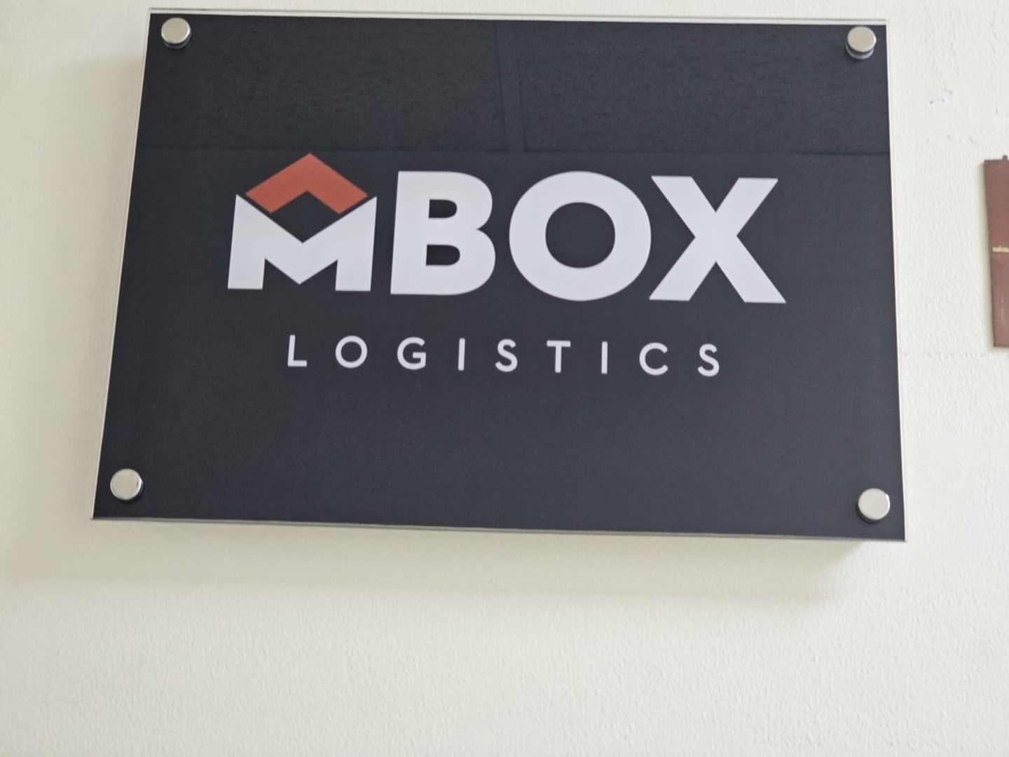 HiDubai-business-mbox-logistics-shipping-logistics-air-cargo-services-hor-al-anz-dubai