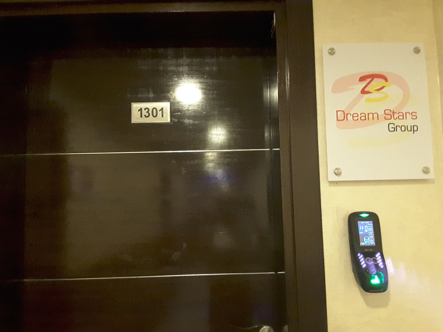 HiDubai-business-dream-stars-documents-clearing-services-b2b-services-business-setup-and-pros-business-bay-dubai