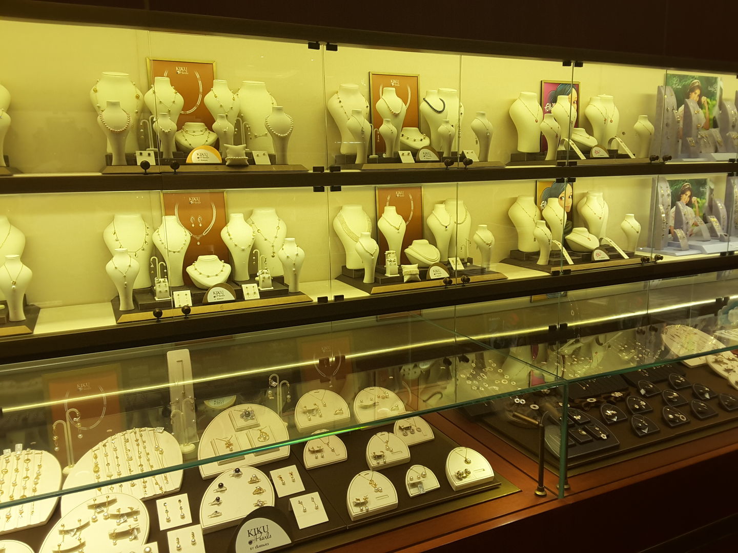 HiDubai-business-damas-shopping-jewellery-precious-stones-jumeirah-1-dubai-4