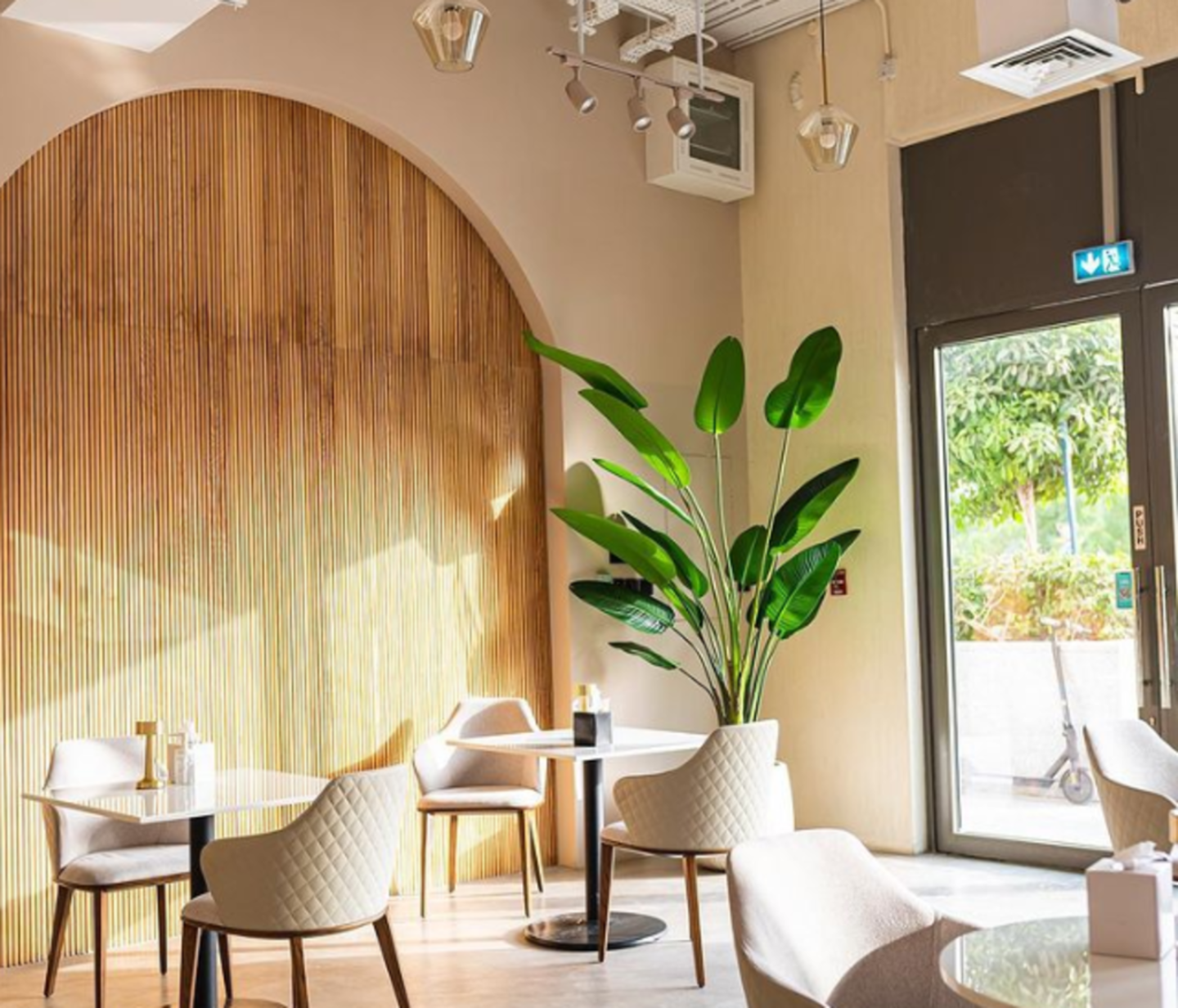 HiDubai-business-caffein-dose-cafe-food-beverage-coffee-shops-al-merkadh-dubai