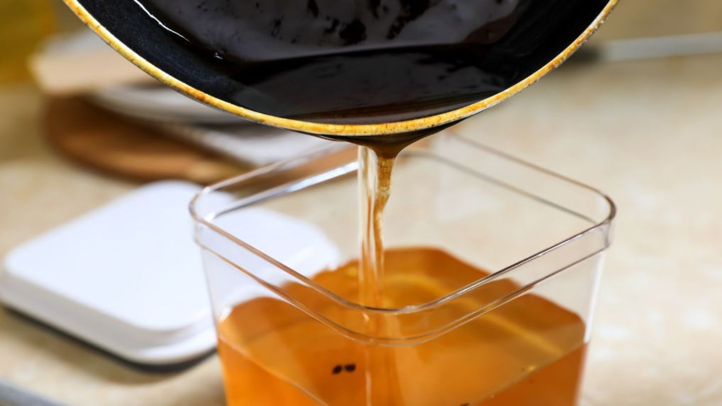 HiDubai-business-inveko-used-cooking-oils-trading-b2b-services-distributors-wholesalers-al-qusais-industrial-3-dubai